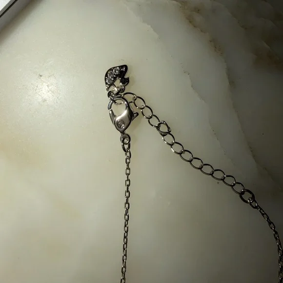 Swarovski Pink Crystal Bow Necklace Silver Adjustable Unworn in Original Box - Picture 3 of 5